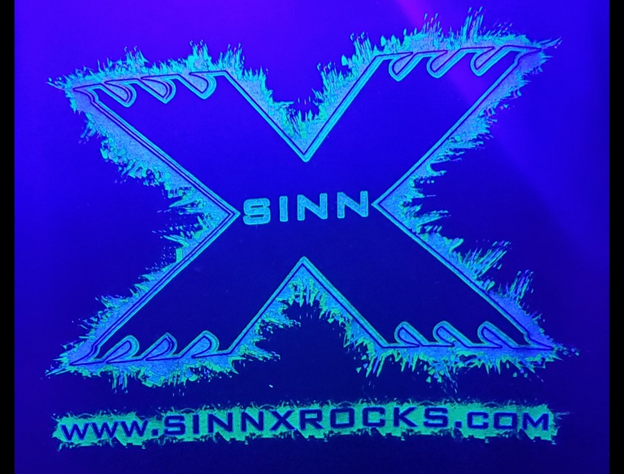 GLOW SHIRT BACK 